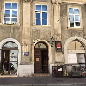  Hostal House