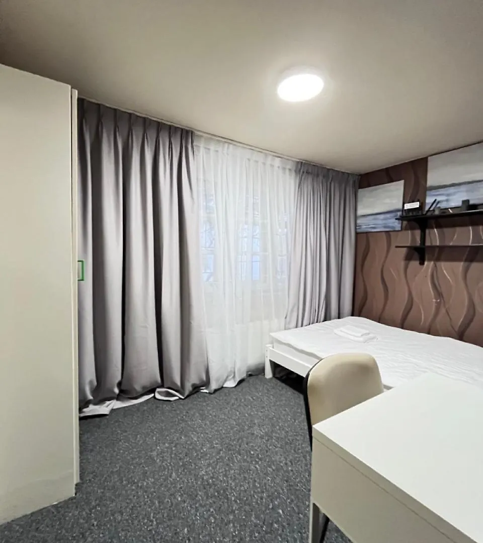Hostel Girls Dorm Apartment Krasków Πολωνία