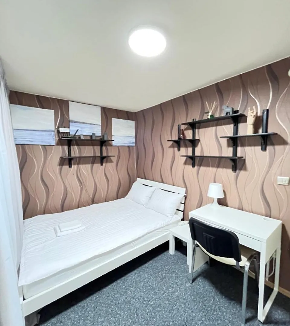 Girls Dorm Apartment Krakow Hostel